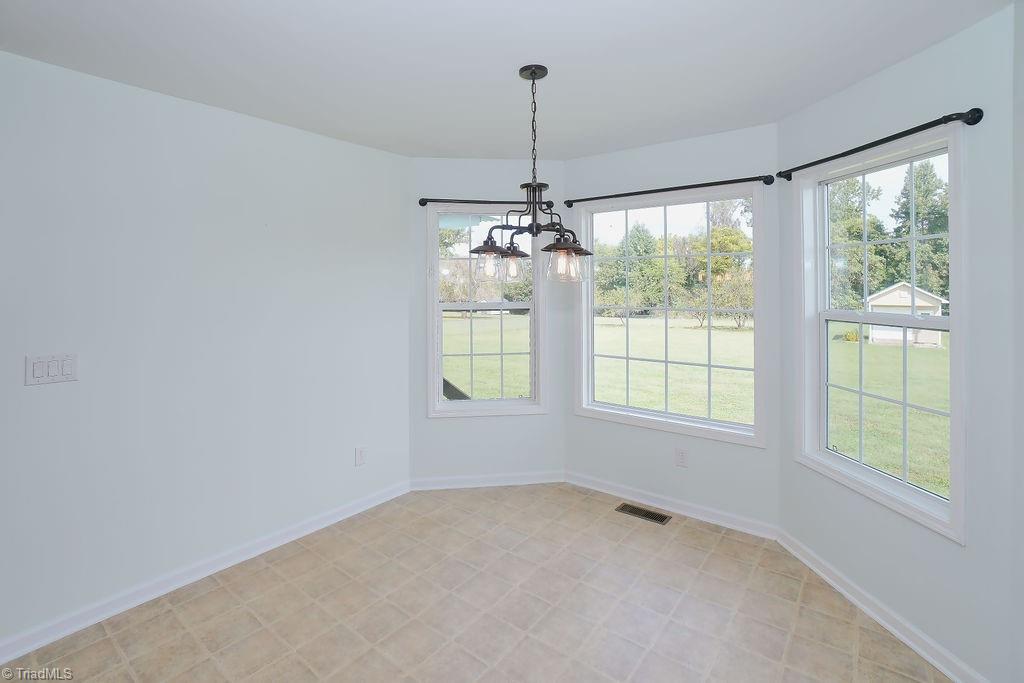 7503 Inglewood Road