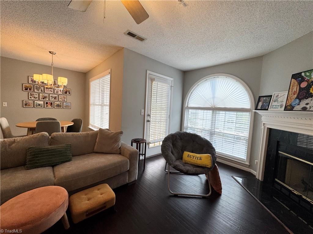 421 Rivertree Lane, Winston-Salem