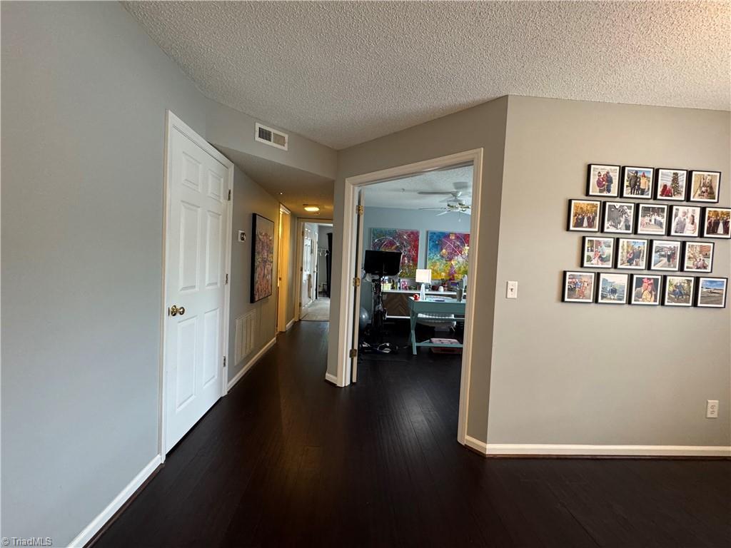 421 Rivertree Lane, Winston-Salem