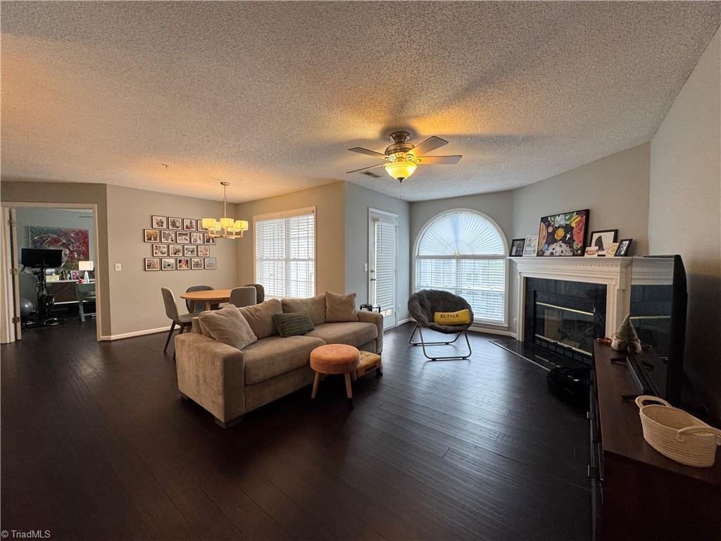 421 Rivertree Lane, Winston-Salem