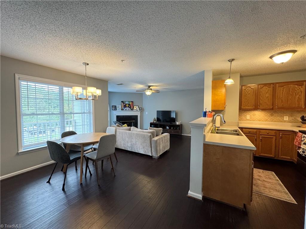 421 Rivertree Lane, Winston-Salem