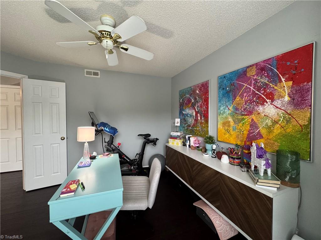 421 Rivertree Lane, Winston-Salem