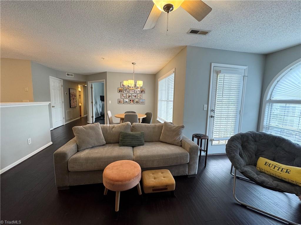 421 Rivertree Lane, Winston-Salem