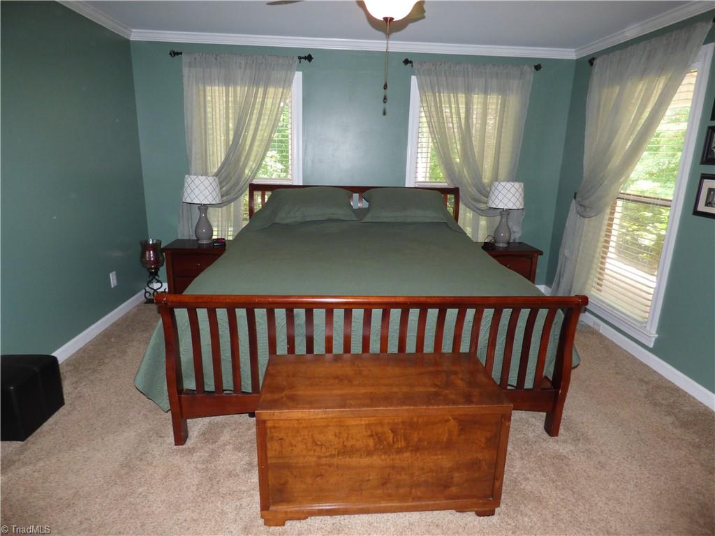 1319 E Allred Street