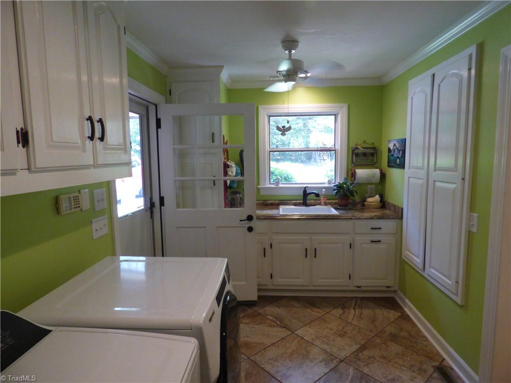 1319 E Allred Street