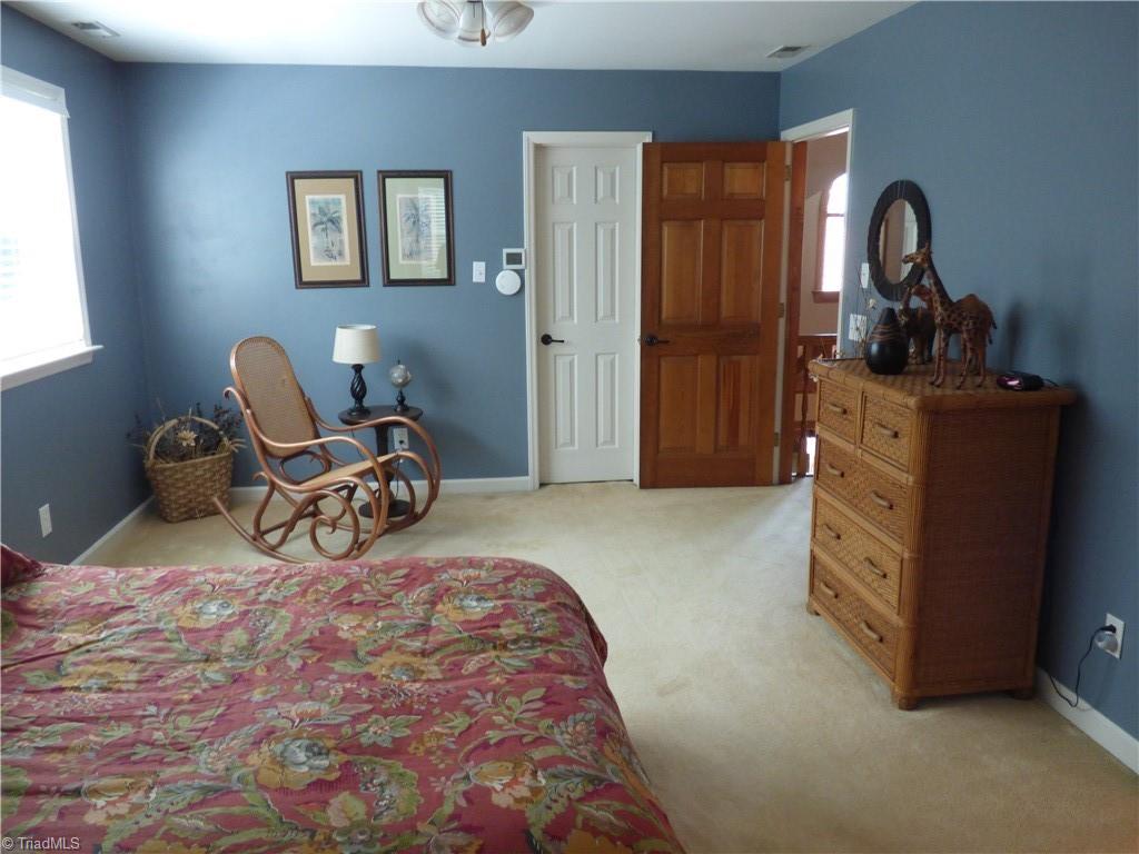 1319 E Allred Street