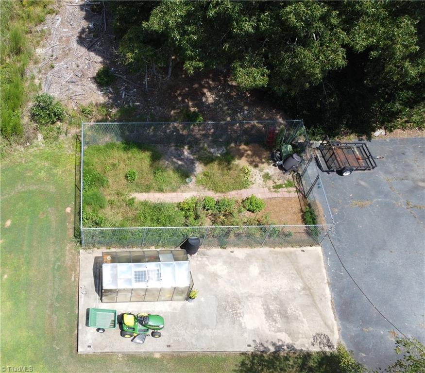 1319 E Allred Street