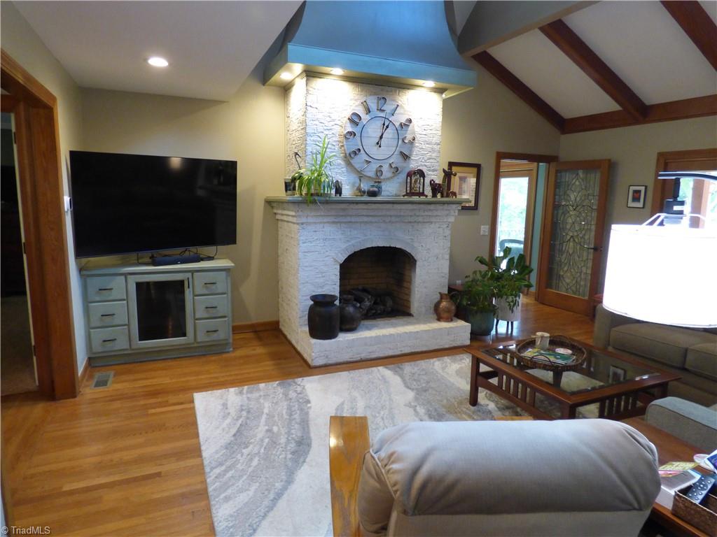 1319 E Allred Street