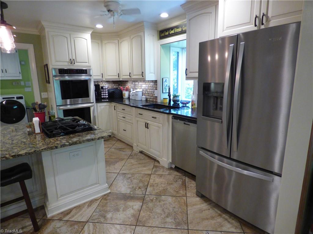 1319 E Allred Street