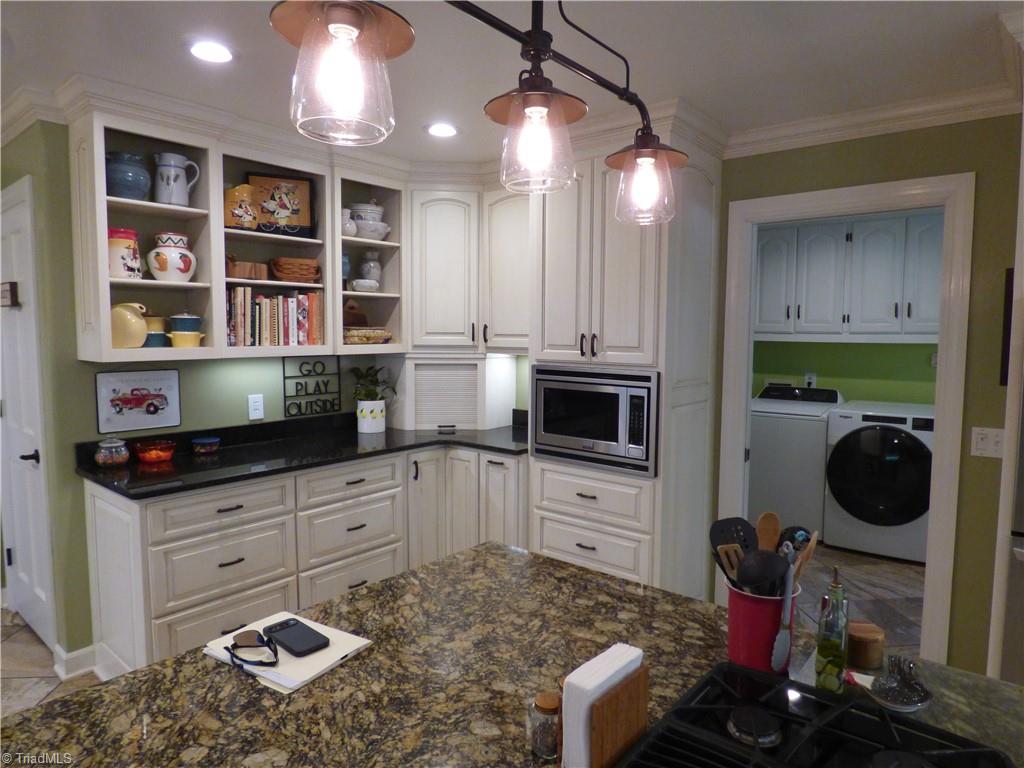 1319 E Allred Street