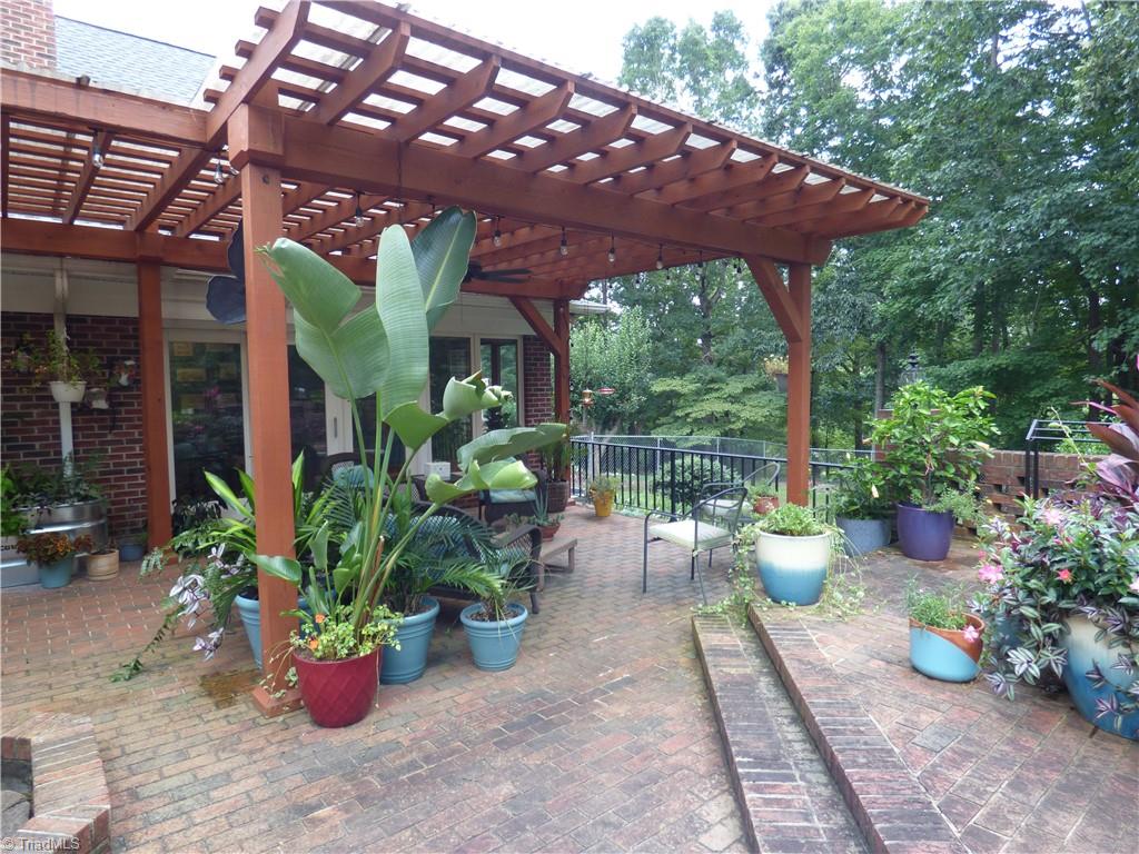 1319 E Allred Street