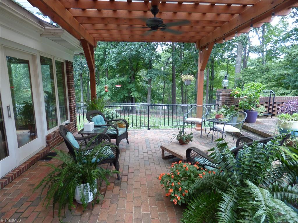 1319 E Allred Street