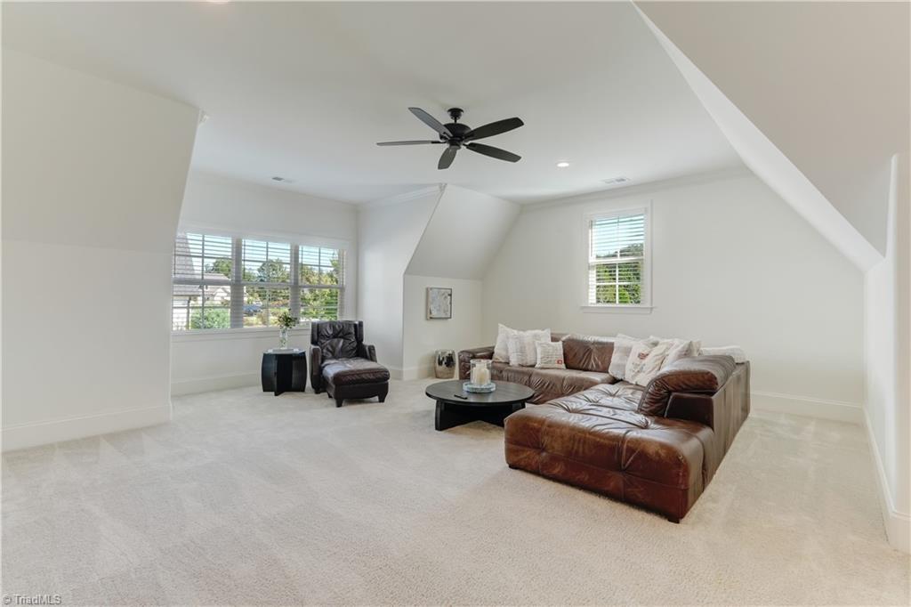 603 Kimpton Court