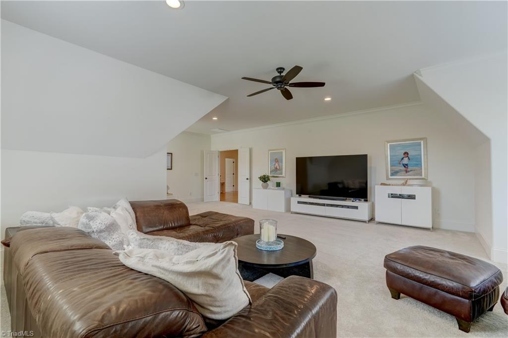 603 Kimpton Court