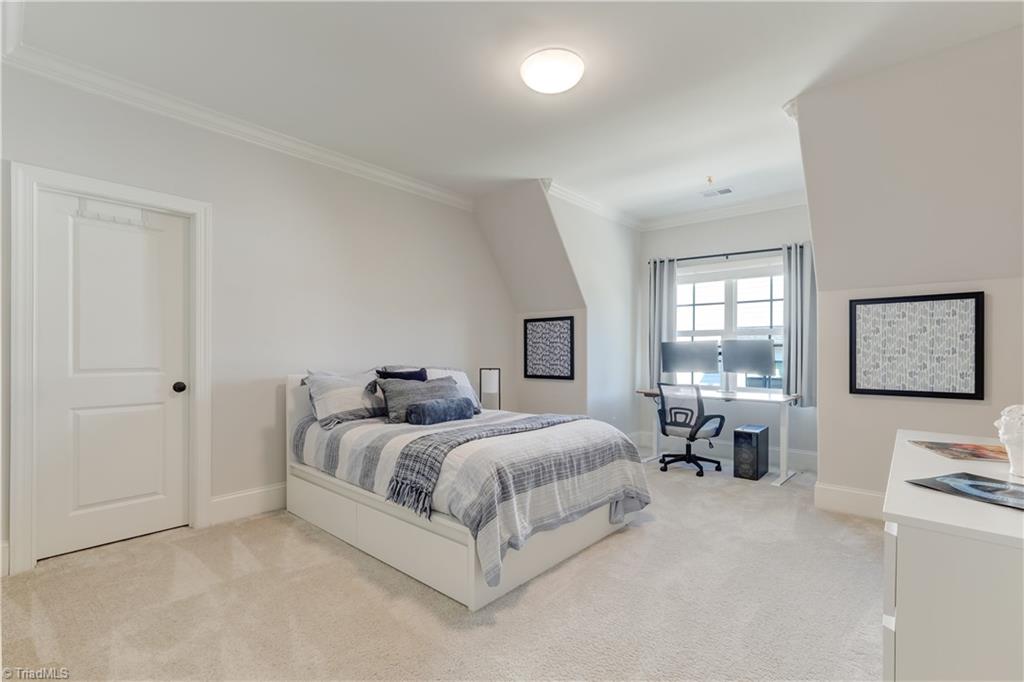 603 Kimpton Court