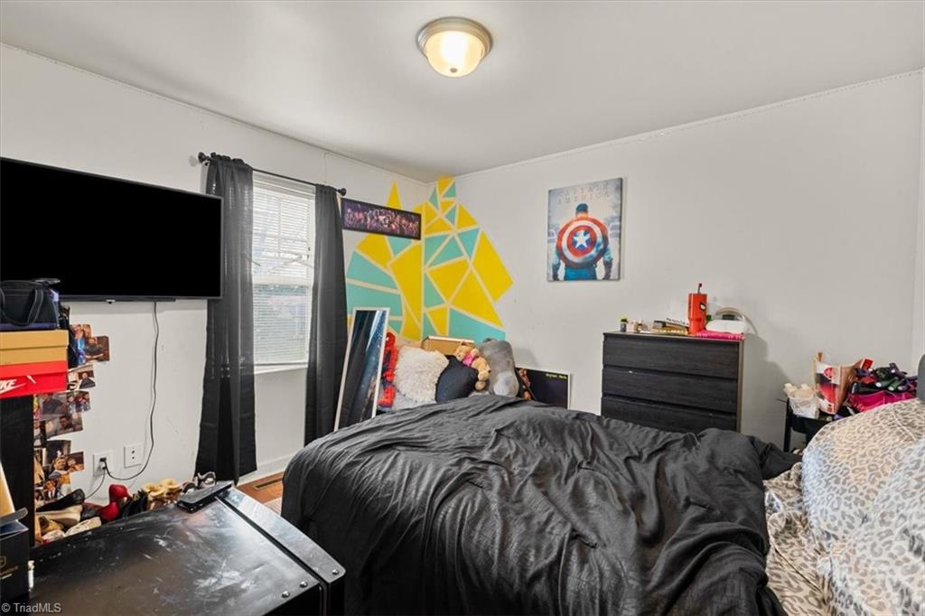 1772 Richard Allen Lane, Winston-Salem