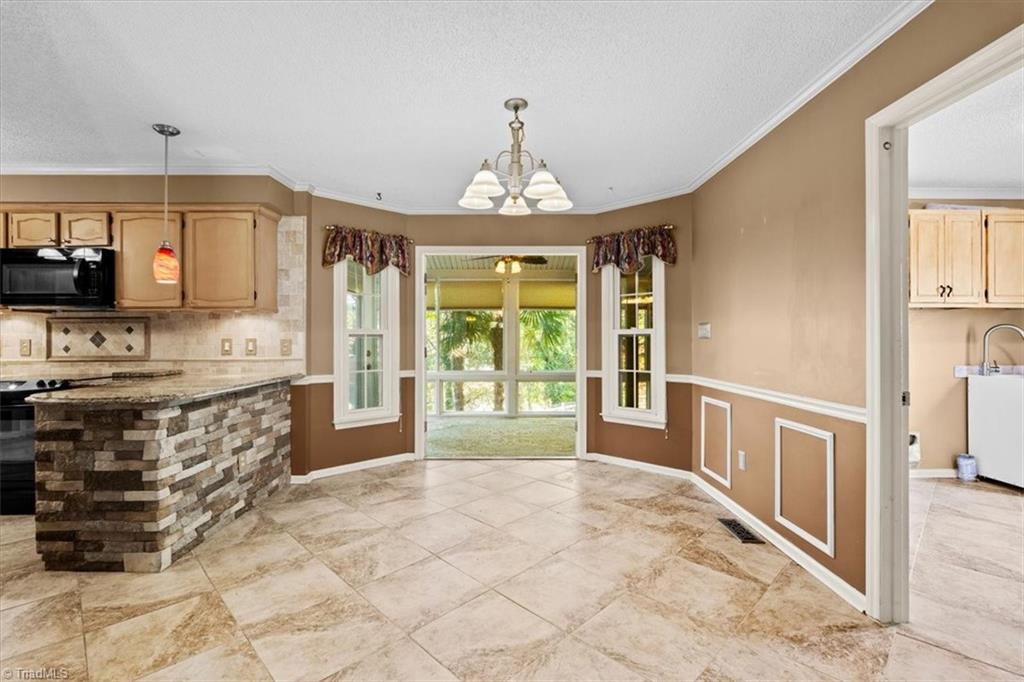 1516 Chimney Rock Drive