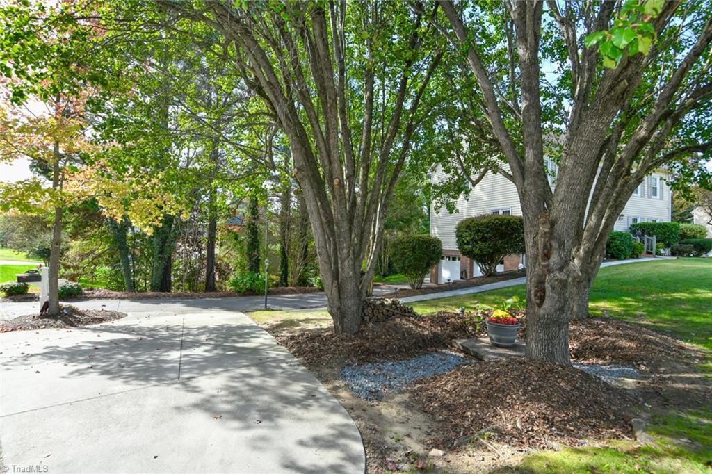 1516 Chimney Rock Drive