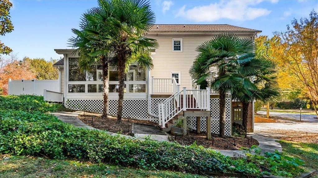 1516 Chimney Rock Drive