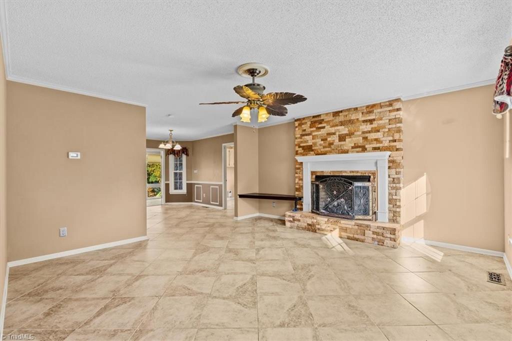 1516 Chimney Rock Drive