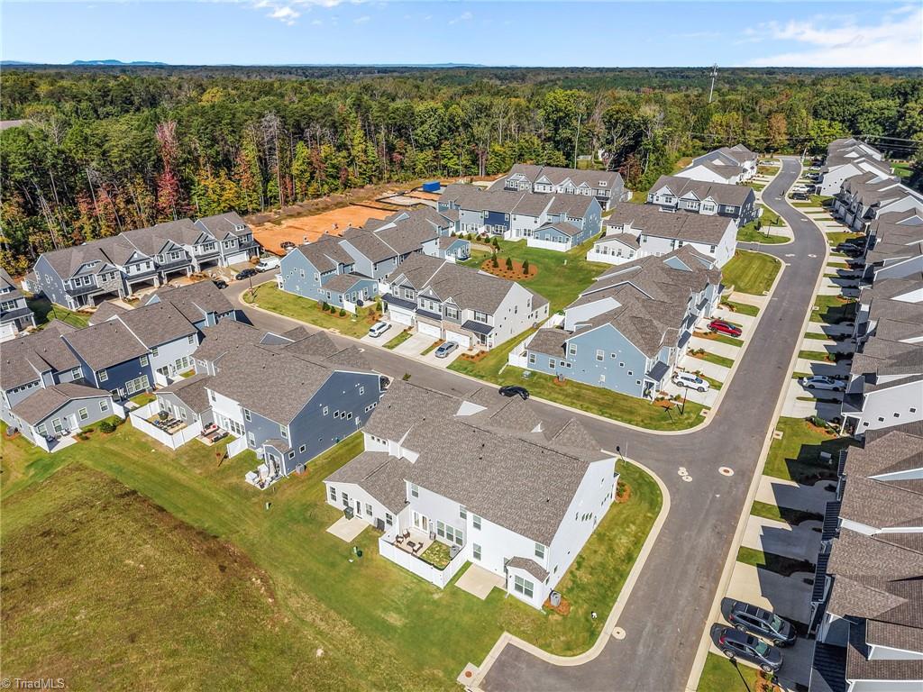 1103 Summerhouse Way