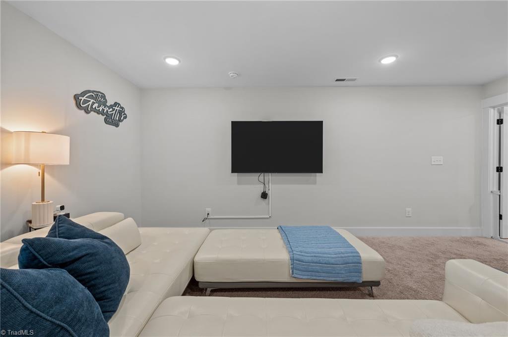 1103 Summerhouse Way