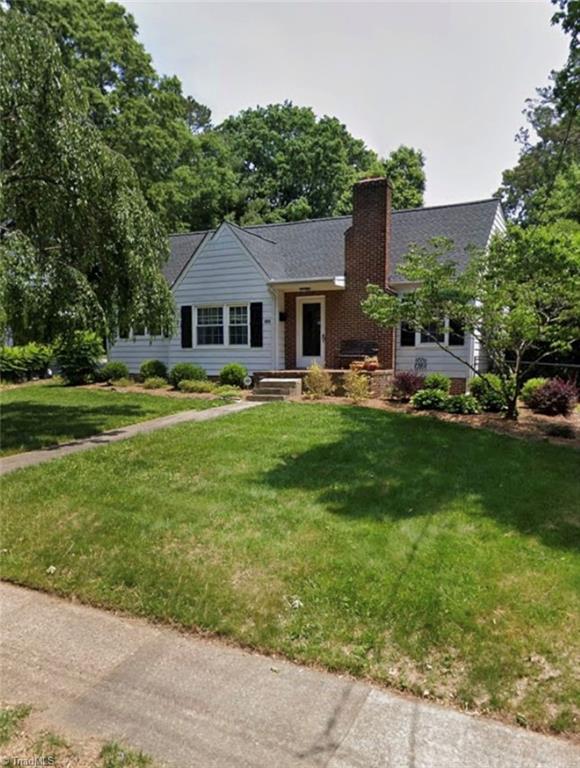 909 Knollwood Street, Winston-Salem