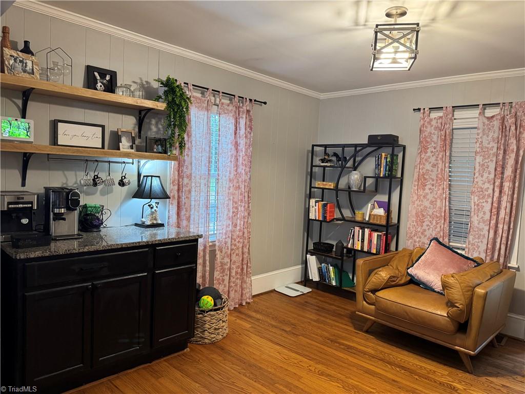 909 Knollwood Street, Winston-Salem