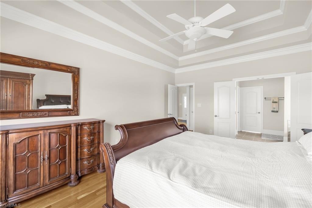 5402 Effieham Street