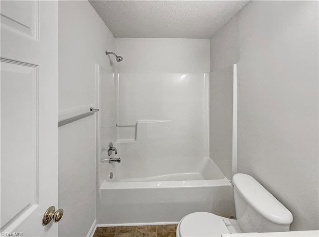 3100 Glen Laurel Lane, Winston-Salem