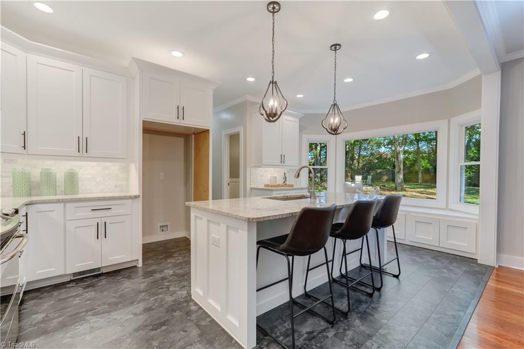 16 Brookglen Drive, Greensboro