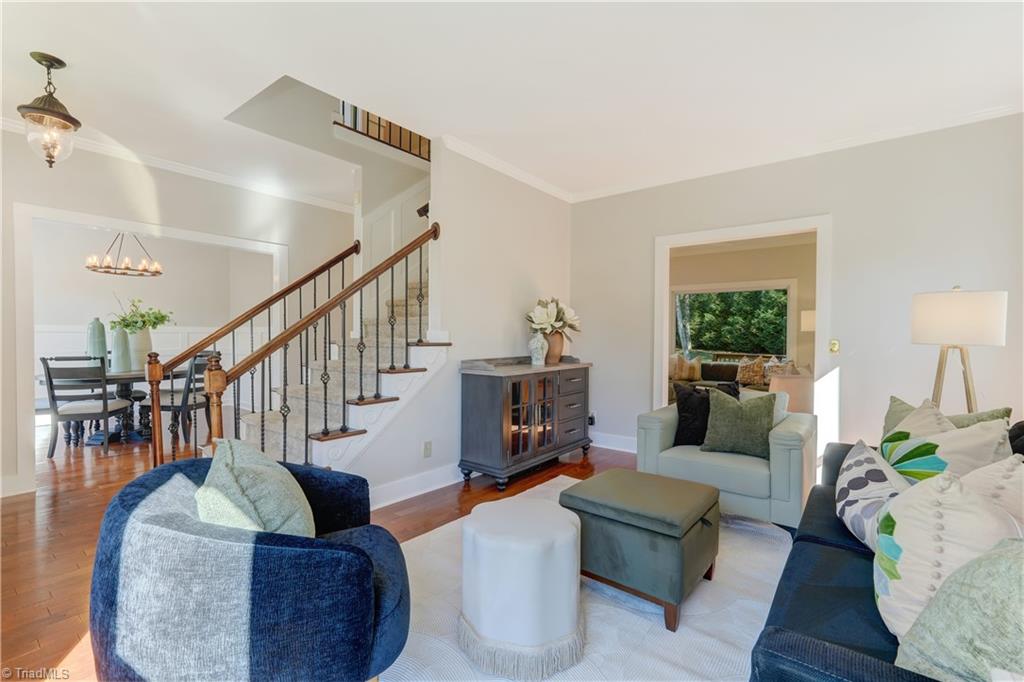 16 Brookglen Drive, Greensboro