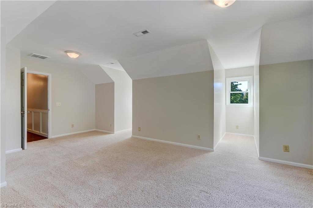 16 Brookglen Drive, Greensboro