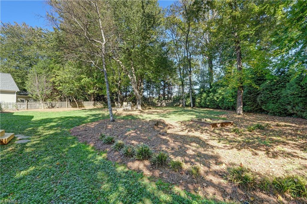 16 Brookglen Drive, Greensboro