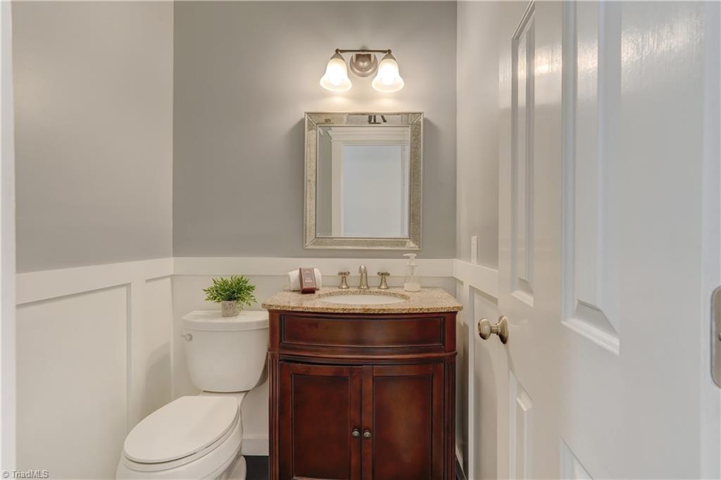 16 Brookglen Drive, Greensboro