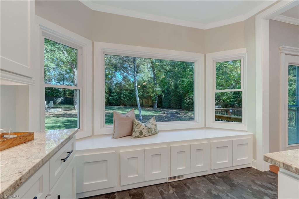 16 Brookglen Drive, Greensboro