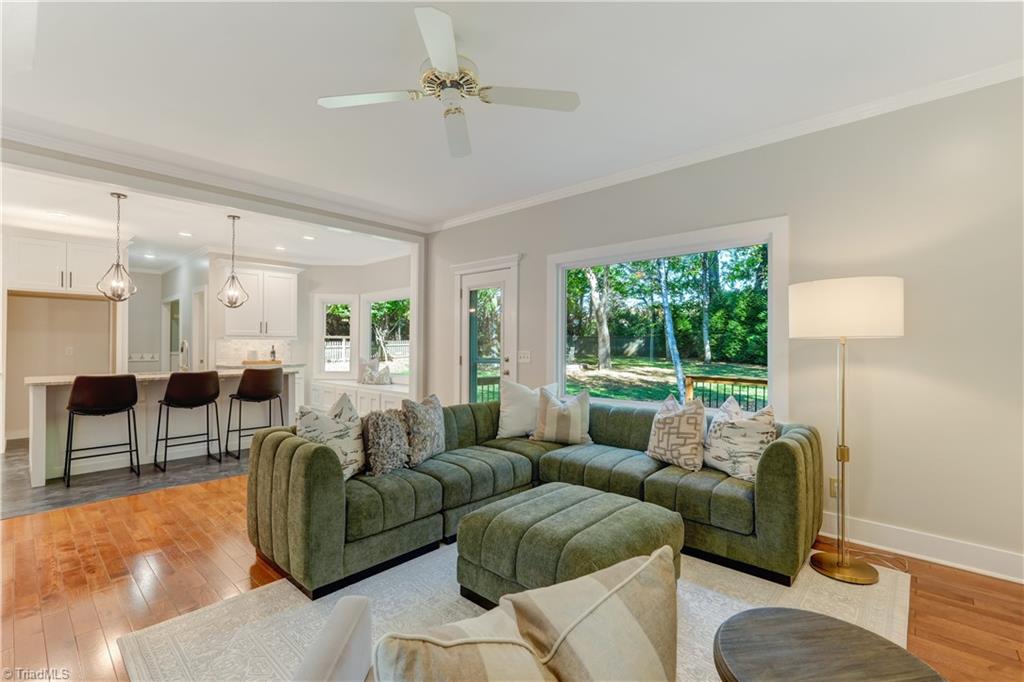 16 Brookglen Drive, Greensboro