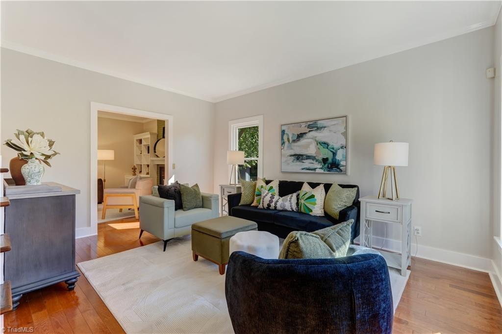 16 Brookglen Drive, Greensboro