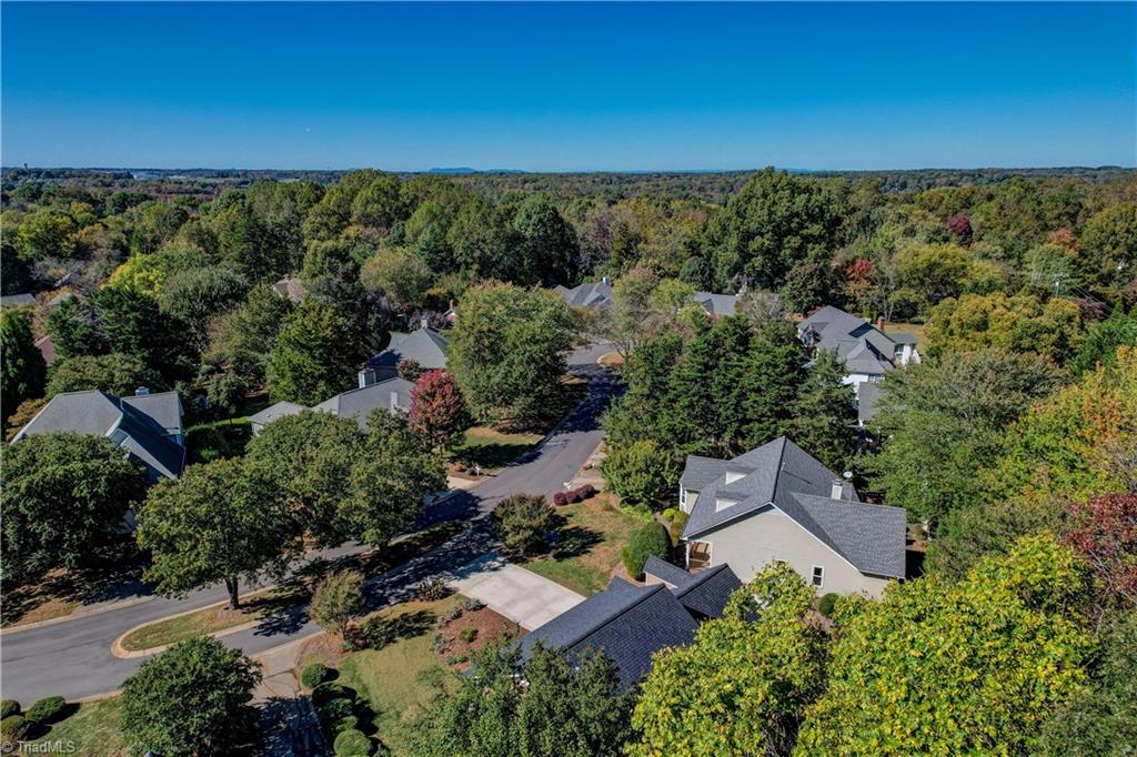 16 Brookglen Drive, Greensboro