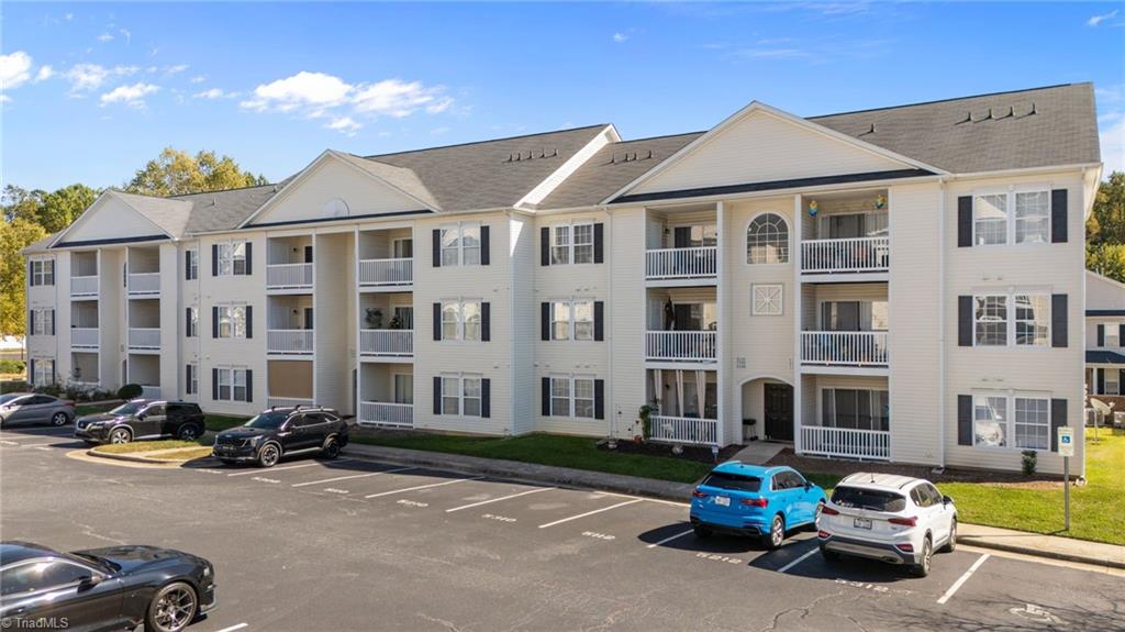 5306 McConnell Drive, Kernersville