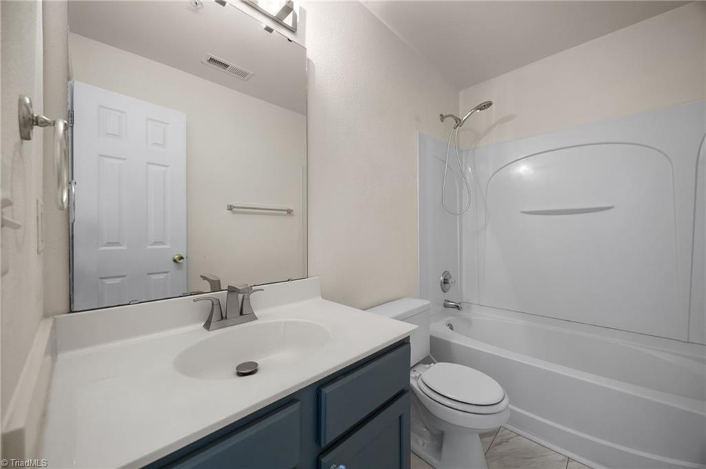 5306 McConnell Drive, Kernersville