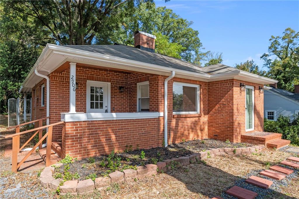 2906 Spring Garden Street, Greensboro