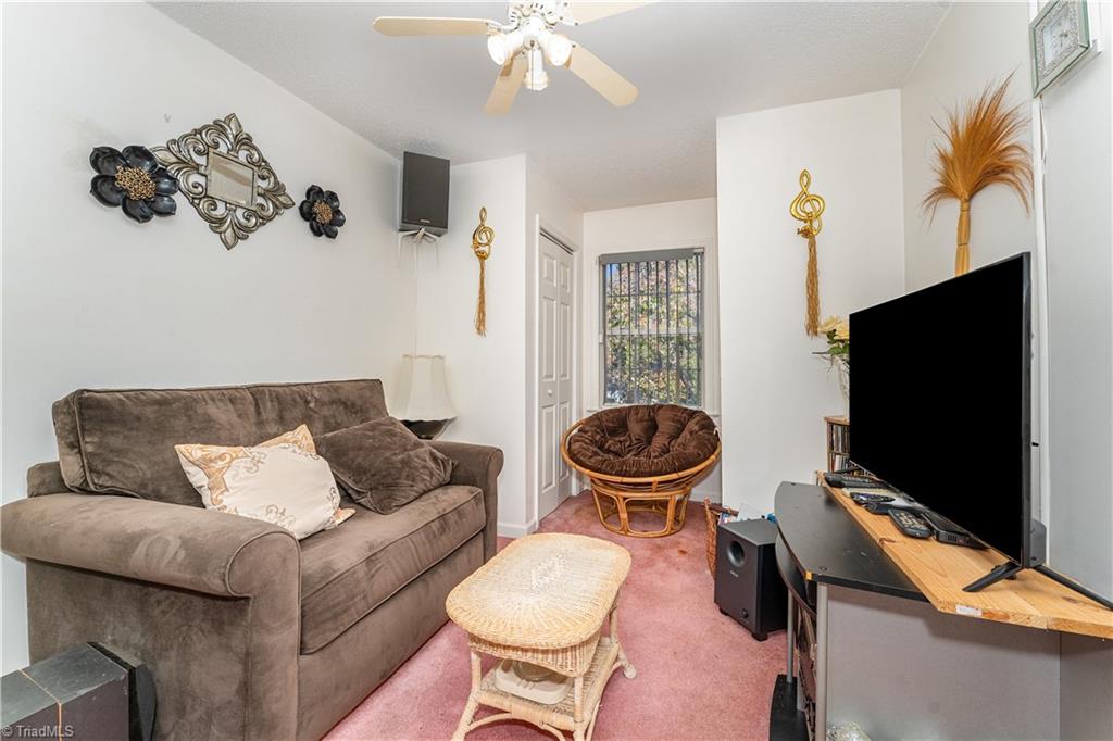 1640 Hill Court, Winston-Salem