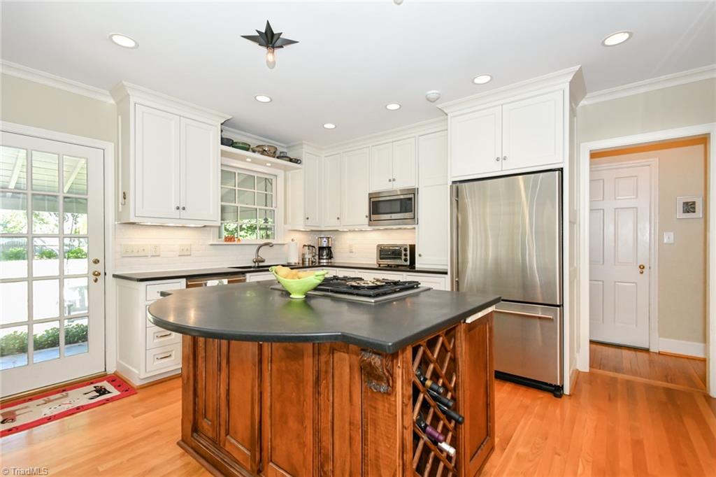 223 Avondale Drive, Greensboro