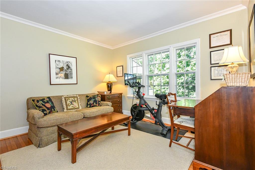 223 Avondale Drive, Greensboro