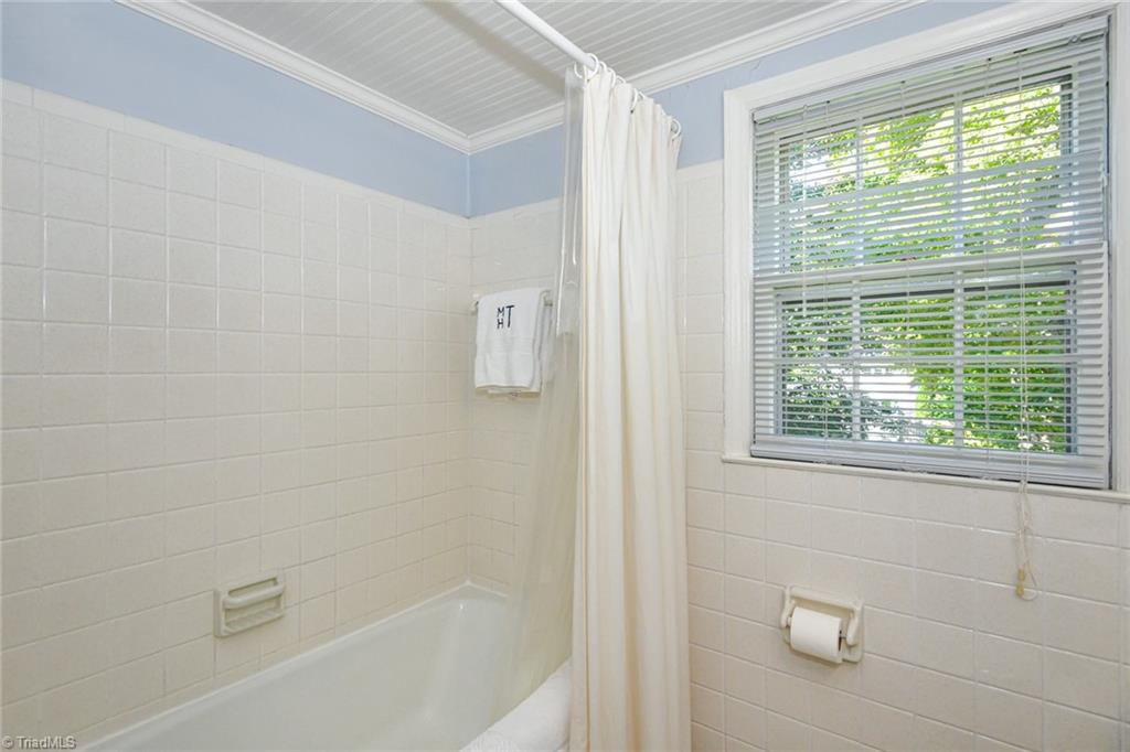 223 Avondale Drive, Greensboro