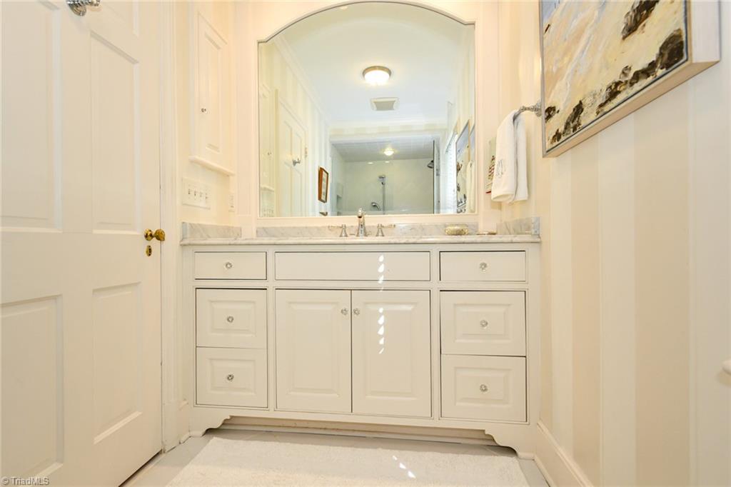 223 Avondale Drive, Greensboro