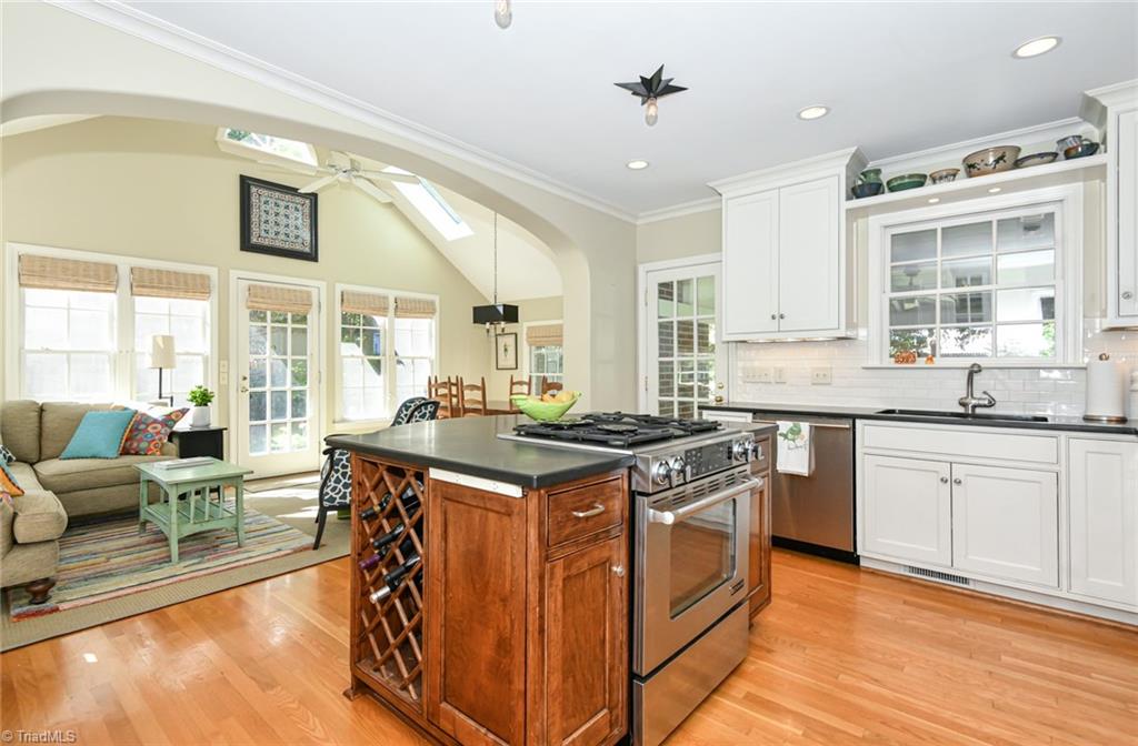 223 Avondale Drive, Greensboro