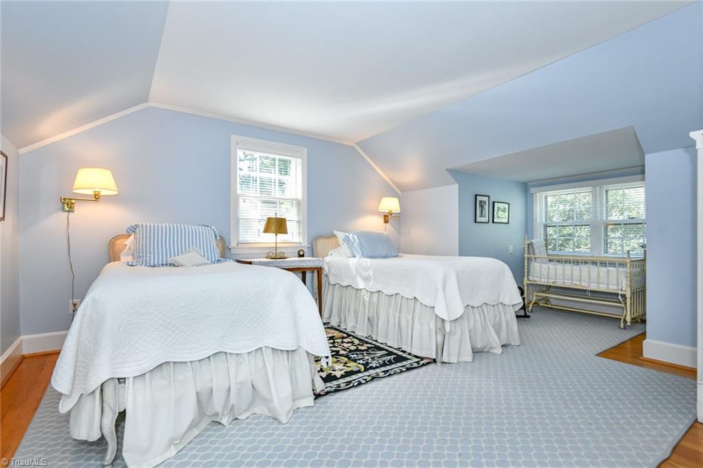 223 Avondale Drive, Greensboro