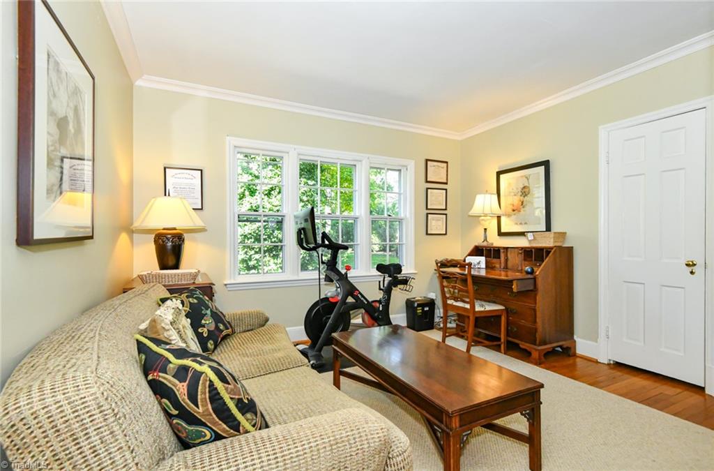 223 Avondale Drive, Greensboro